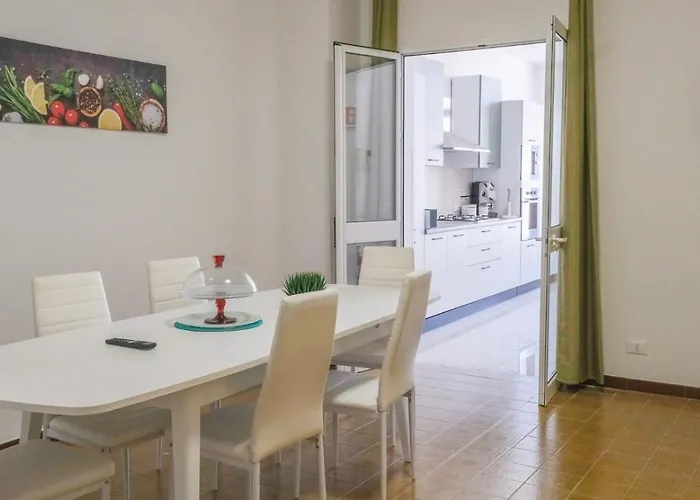 Downtown Little Square